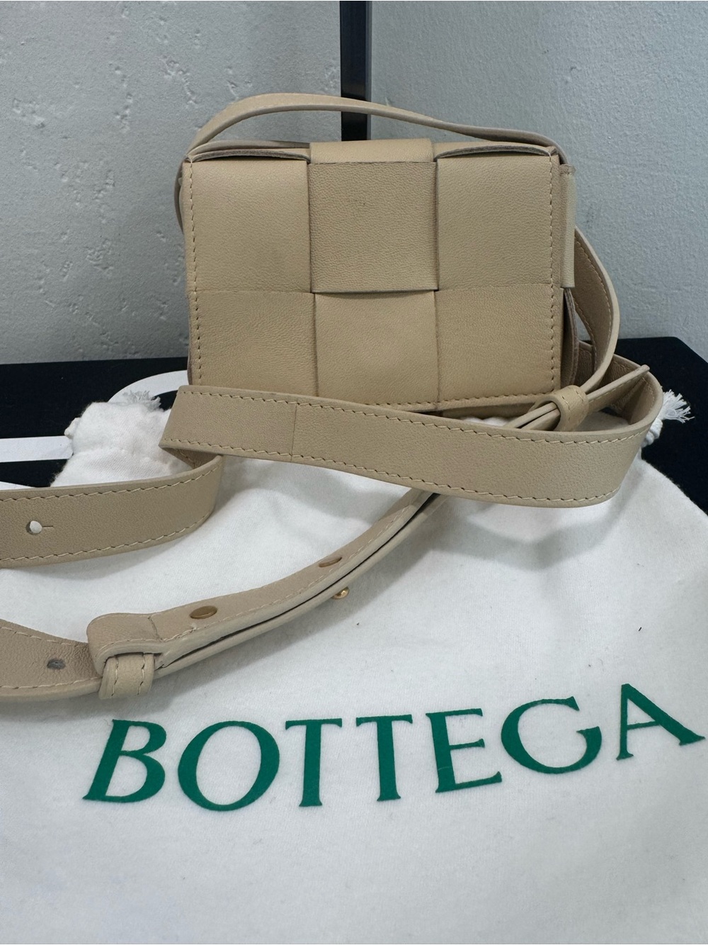 Bottega Intrecciato Cassette Mini crossbody